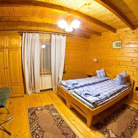 Hotel Edelweiss Carpathians Myhowe Exterior foto