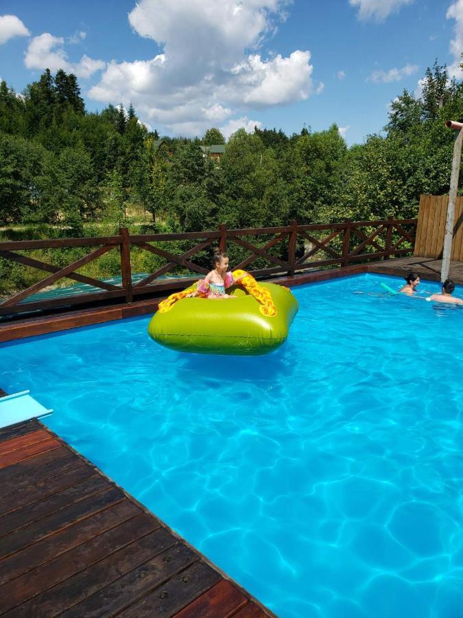Hotel Edelweiss Carpathians Myhowe Exterior foto