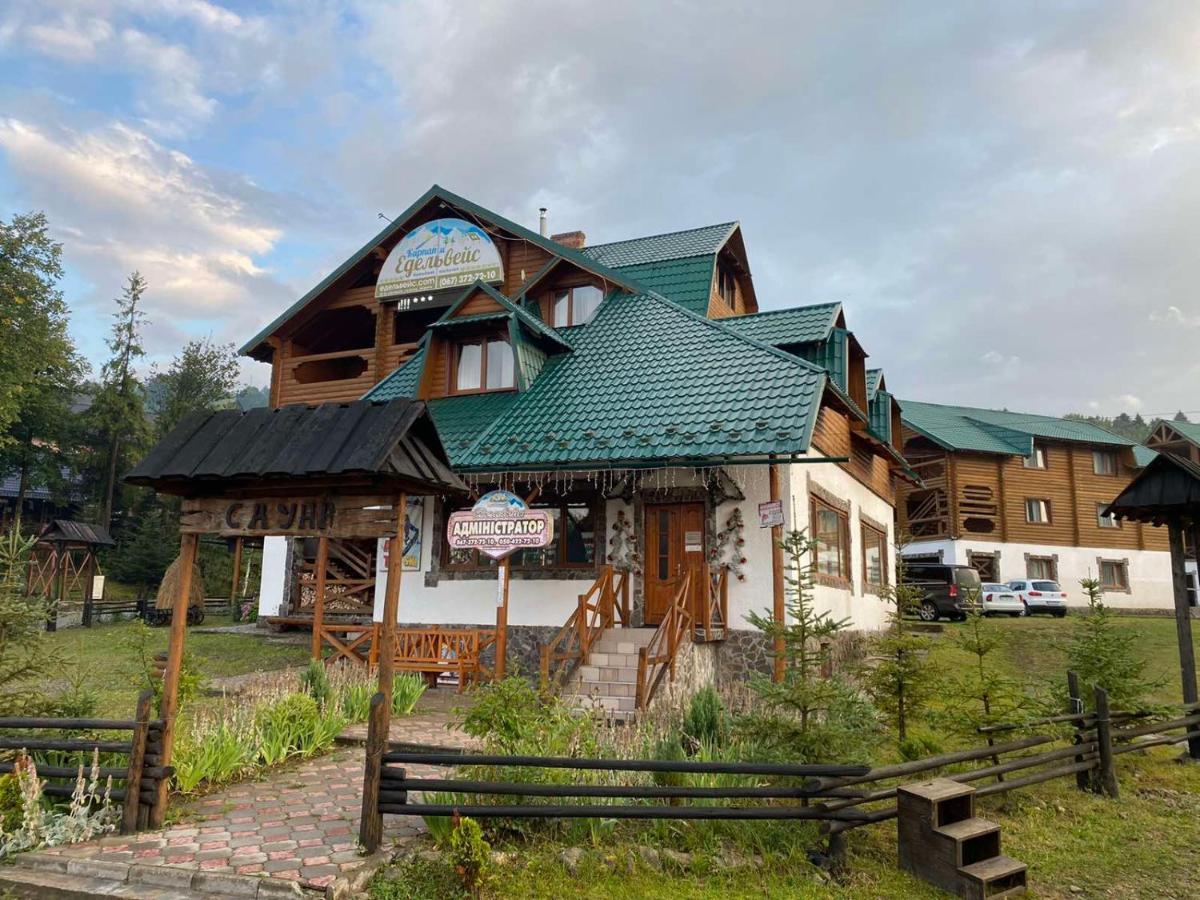Hotel Edelweiss Carpathians Myhowe Exterior foto