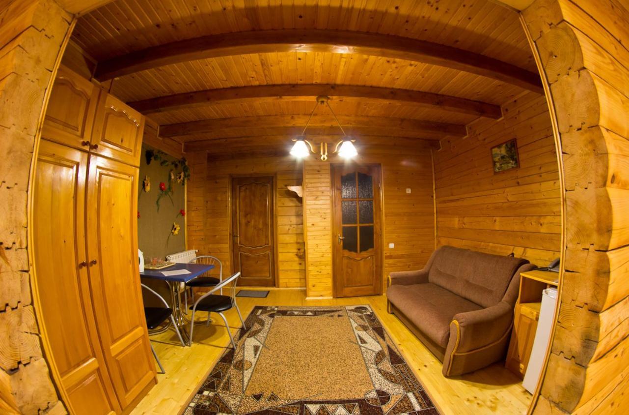 Hotel Edelweiss Carpathians Myhowe Exterior foto