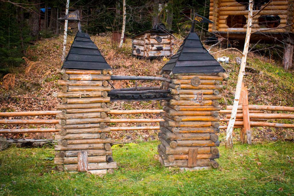 Hotel Edelweiss Carpathians Myhowe Exterior foto
